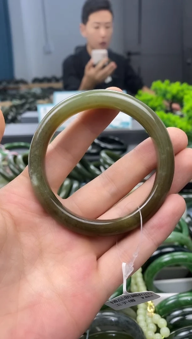 未镶嵌手镯和田玉57.8