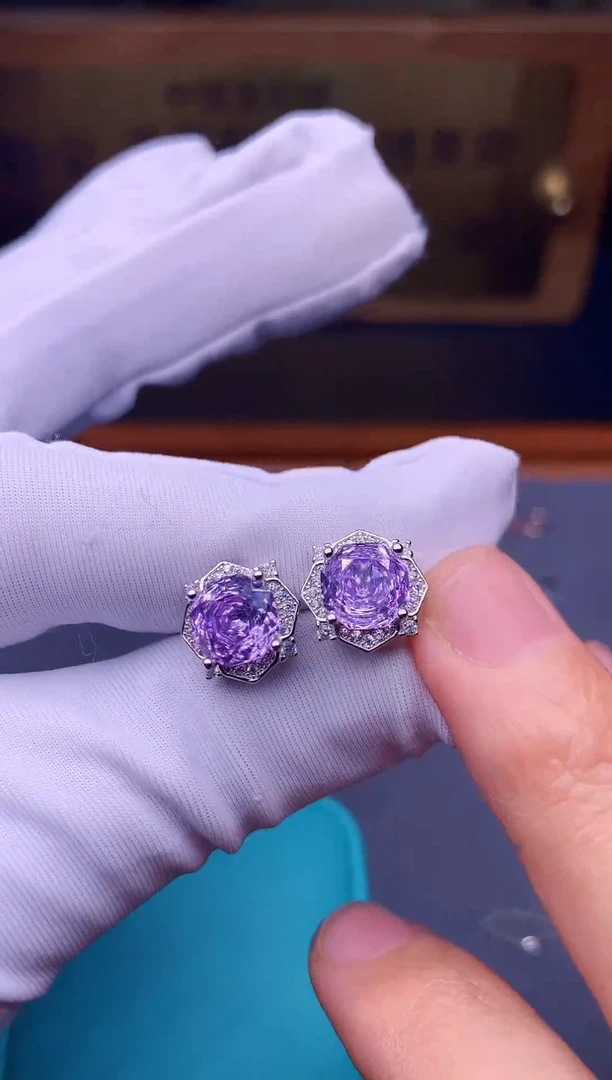 【闪购商品】锂辉石耳饰银S925镶嵌........