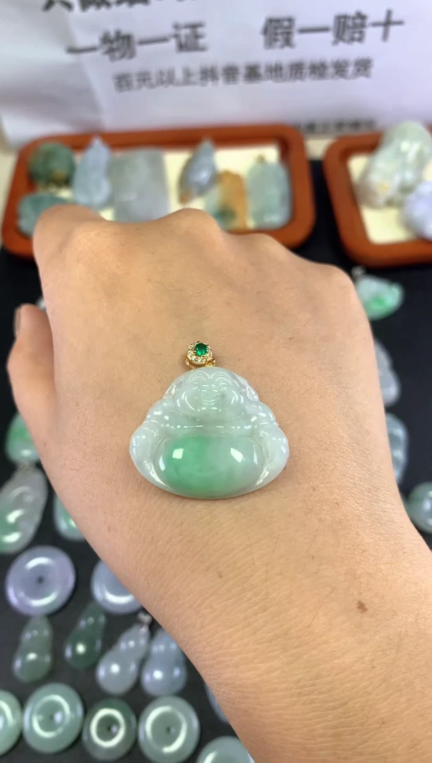 翡翠未镶嵌颈饰1