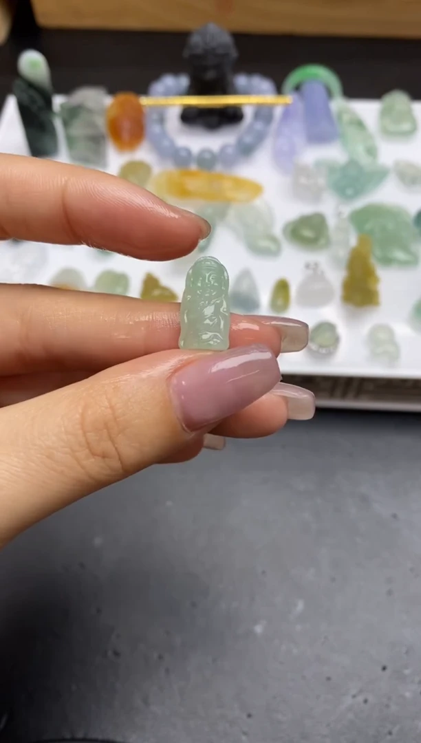 【闪购商品】定制翡翠未镶嵌翡翠毛货~