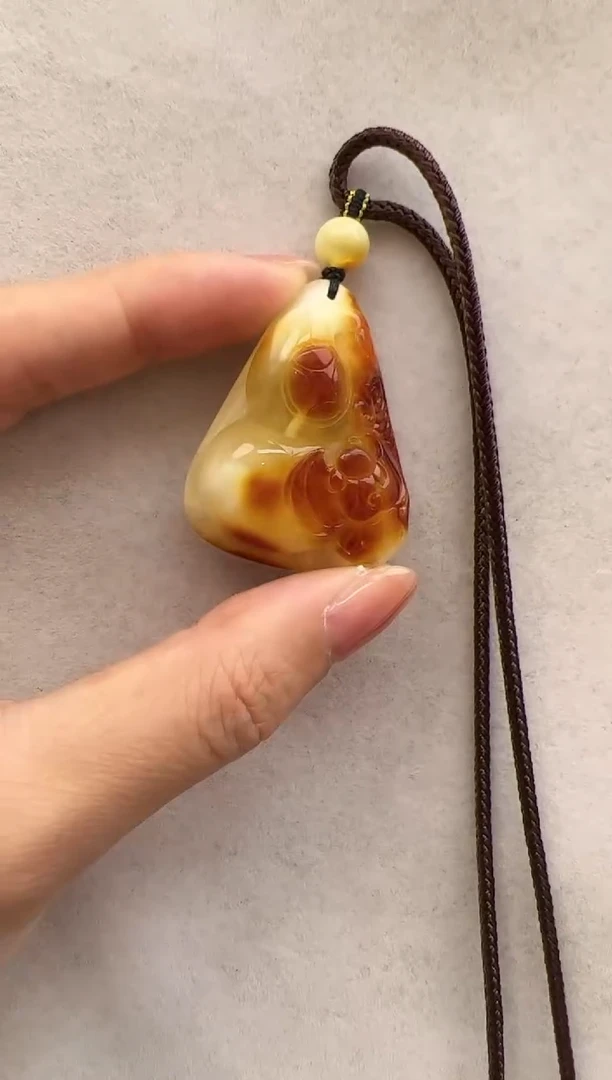 【闪购商品】琥珀裸石未镶嵌10203252-吊坠
