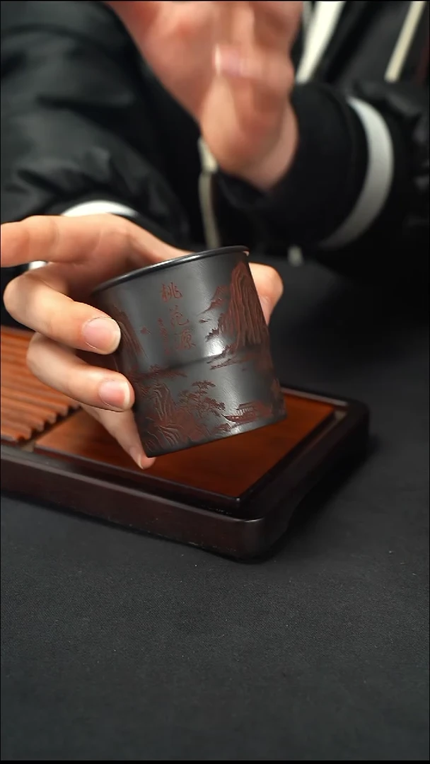 【闪购商品】紫砂茶杯管庆飞桃花源记