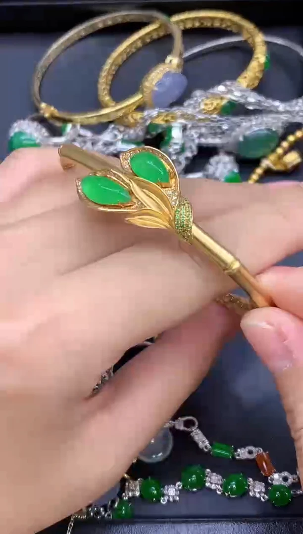 18K金镶嵌手镯翡翠772  -中国好珍宝