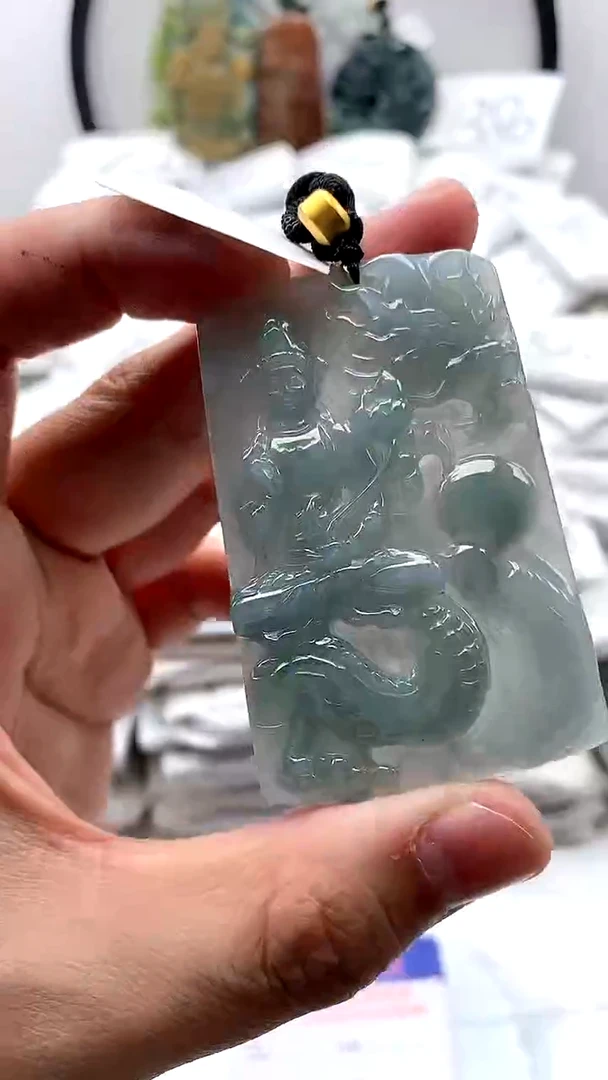 【闪购商品】翡翠颈饰未镶嵌大势至【品质一般介意慎拍】