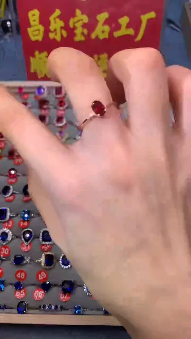 【闪购商品】石榴石戒指银S925镶嵌11111