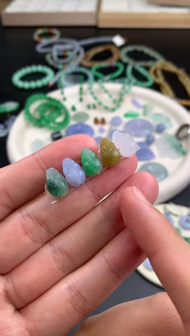 【闪购商品】定制翡翠未镶嵌翡翠