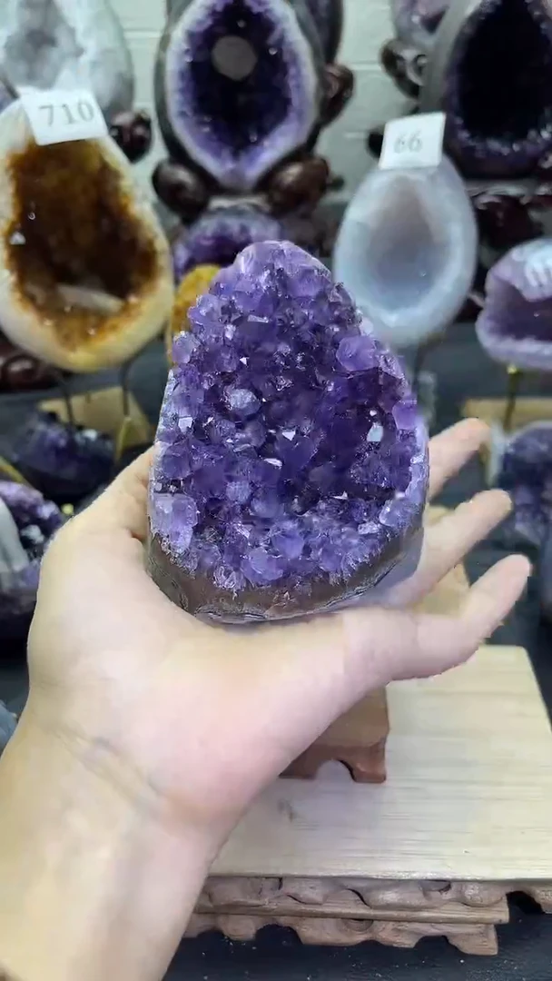 未镶嵌大型摆件（非配饰）紫晶68号摆件