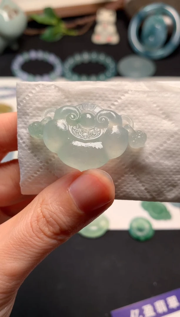 定制翡翠未镶嵌丞****?0298410886