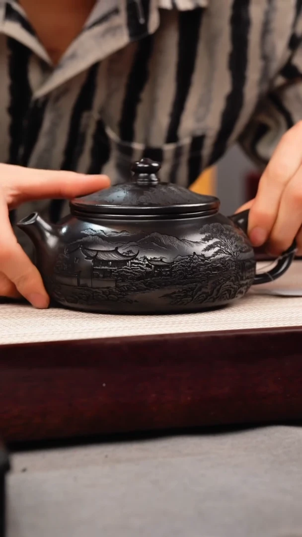 茶杯紫砂石黄 大寒江 刻绘