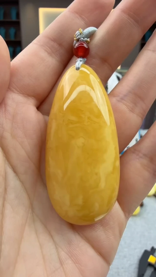 琥珀颈饰未镶嵌188秒拍号 假一罚三