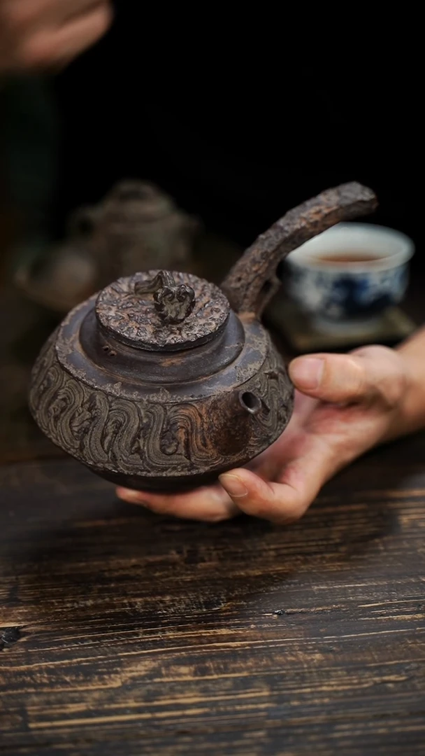 全手工制作 重工  南蛮  耐火紫砂 灵芝摘 煮水壶 580cc