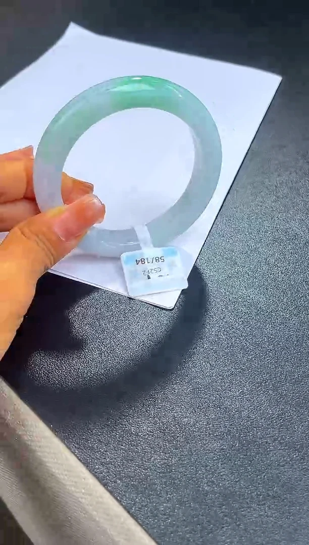 未镶嵌手镯翡翠退货标签需完好-184