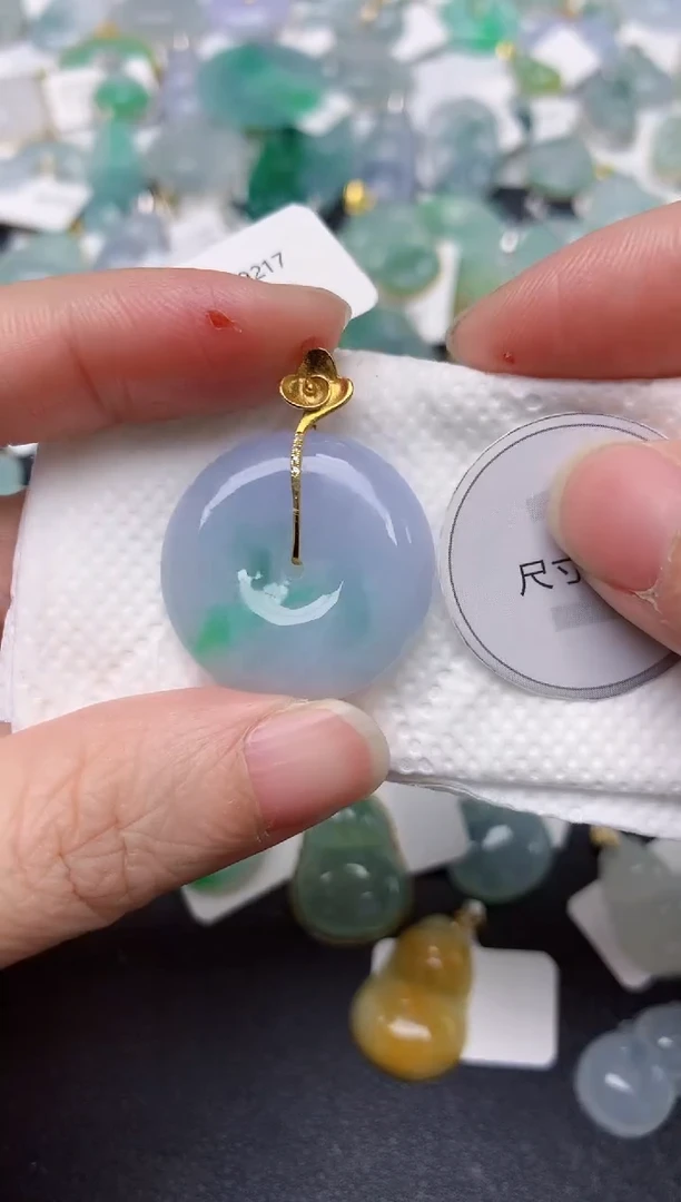 颈饰18K金镶嵌翡翠天然缅甸A货翡翠