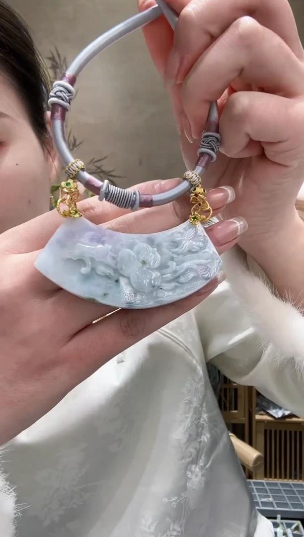 【闪购商品】翡翠颈饰未镶嵌吊坠