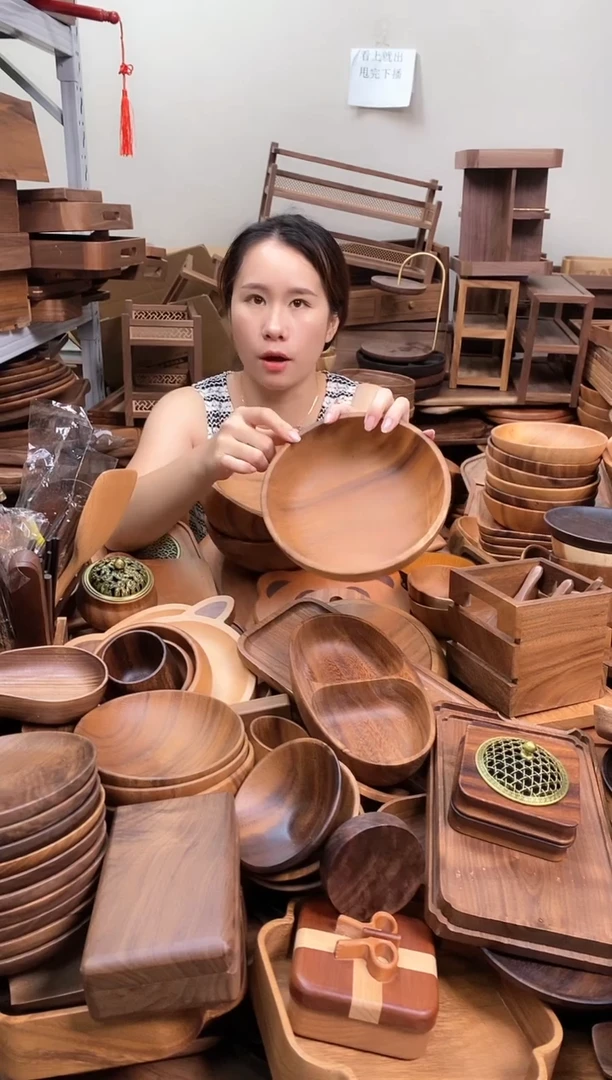 南美胡桃木碗20*7cm  内销  A