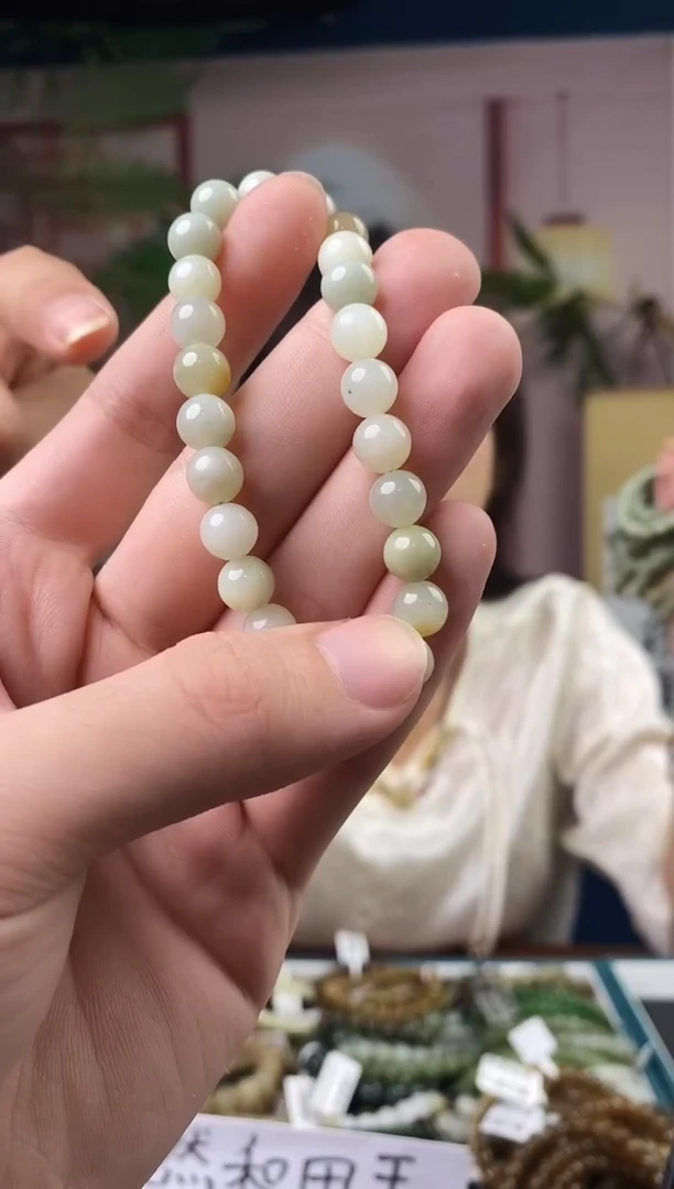 和田玉未镶嵌颈饰拍一发一