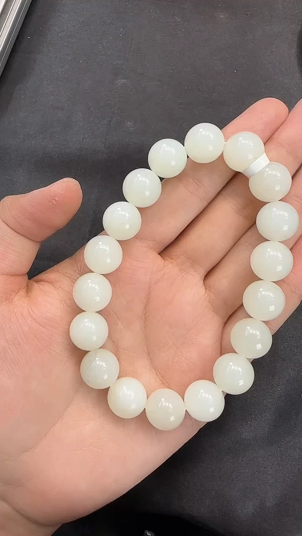 手串未镶嵌和田玉新疆和田玉于田料卡12圆珠手串 高级
