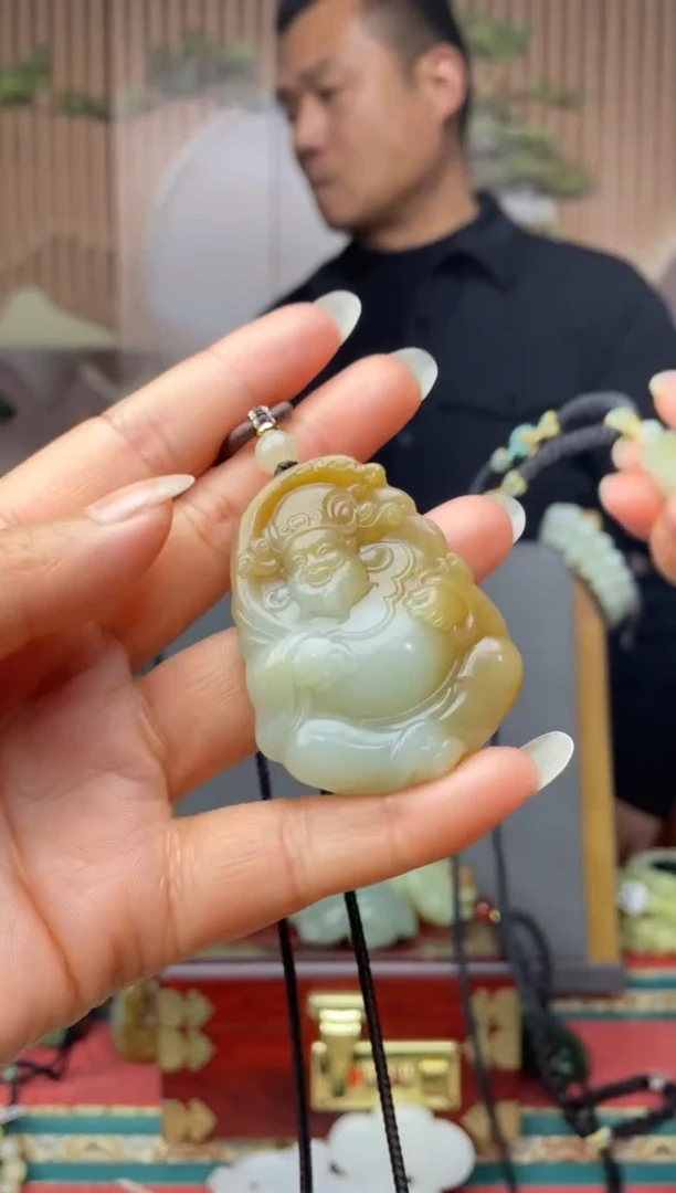 颈饰未镶嵌和田玉拍一发一