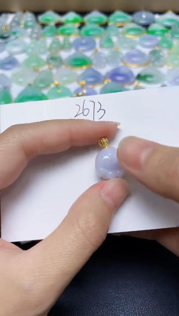 翡翠未镶嵌颈饰 天然缅甸翡翠A货