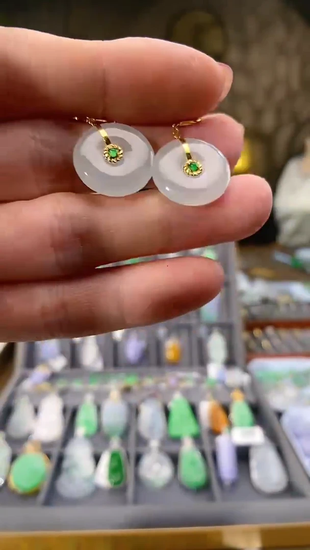吊坠(不含链)18K金镶嵌翡翠耳饰一对