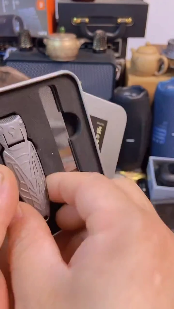 瓷片闪购商品，如图所示