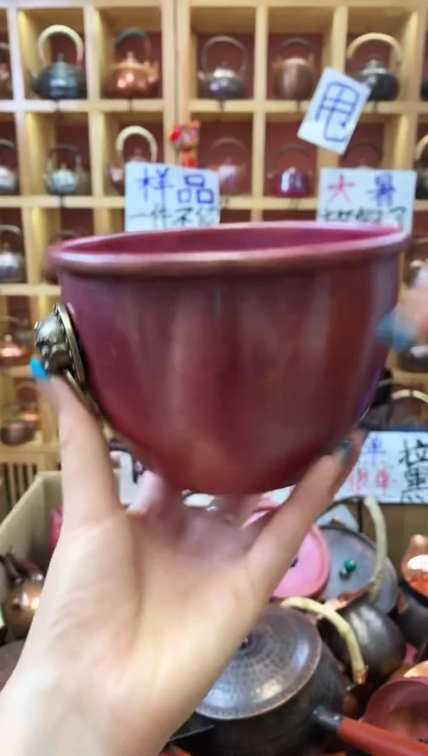 茶具微瑕火烧红小号狮耳缸