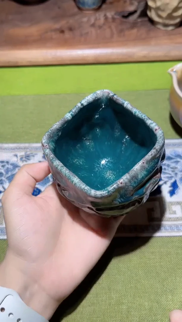 茶盏52国礼艺术家白牡丹创始人-顾攀虹