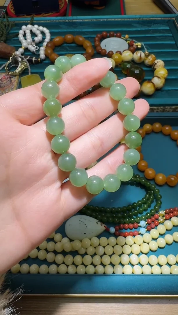 未镶嵌手链和田玉多样性发一件 341