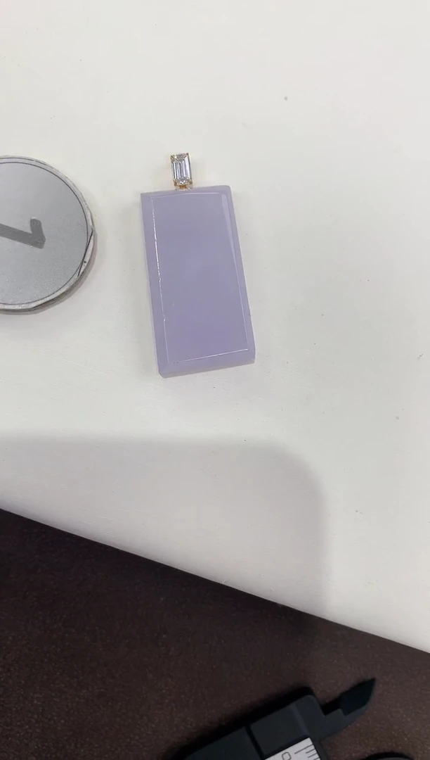 颈饰18K金镶嵌翡翠天然缅甸a货翡翠