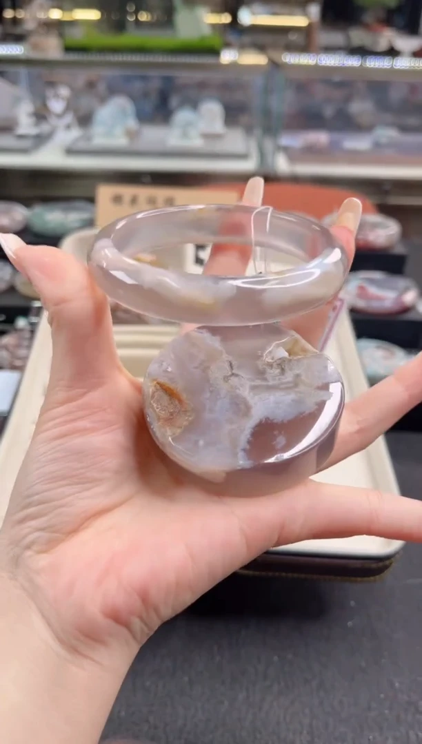 未镶嵌手镯石英质玉65圈口 （赠品镯心）396200