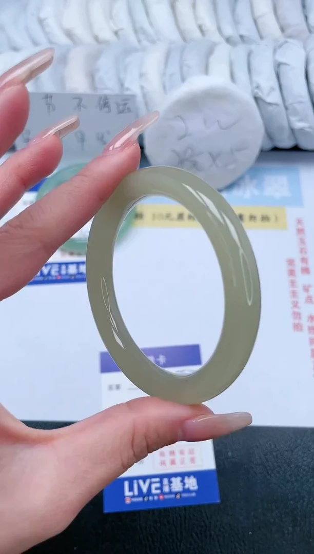 【闪购商品】石英质玉手镯未镶嵌T27-57