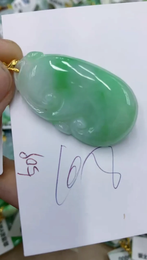 颈饰未镶嵌翡翠11111111111