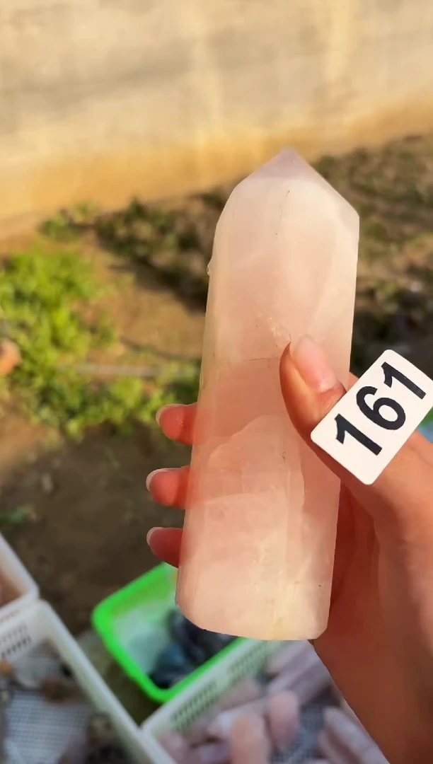 【闪购商品】摆件未镶嵌水晶粉水晶柱子 161 微瑕