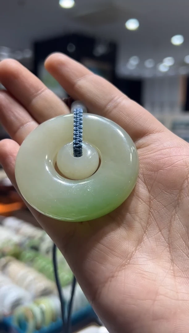 吊坠(不含链)未镶嵌和田玉和田玉翠青子母扣吊坠