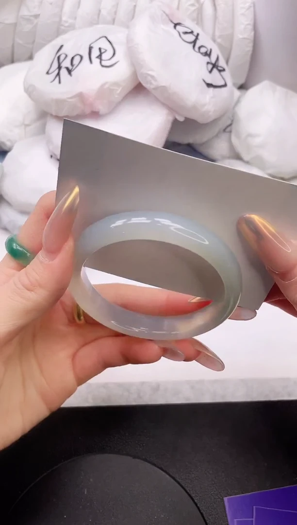 【闪购商品】石英质玉手镯未镶嵌13K353-56