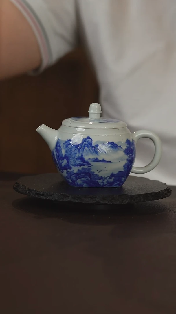 壶景德镇手工手绘珍藏青花山水陶瓷壶