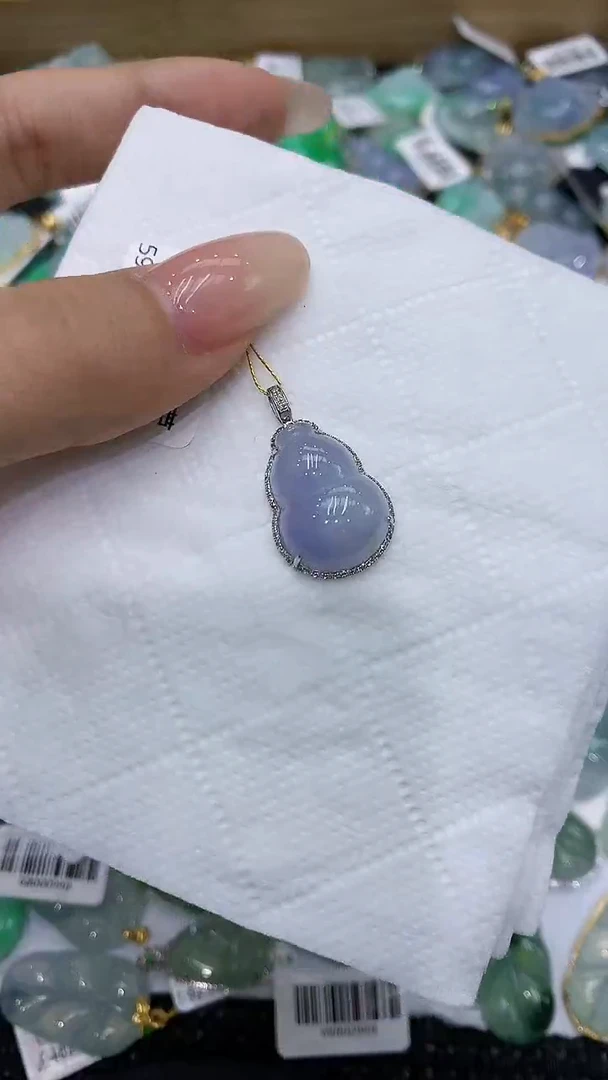 翡翠18K金镶嵌颈饰111111111111
