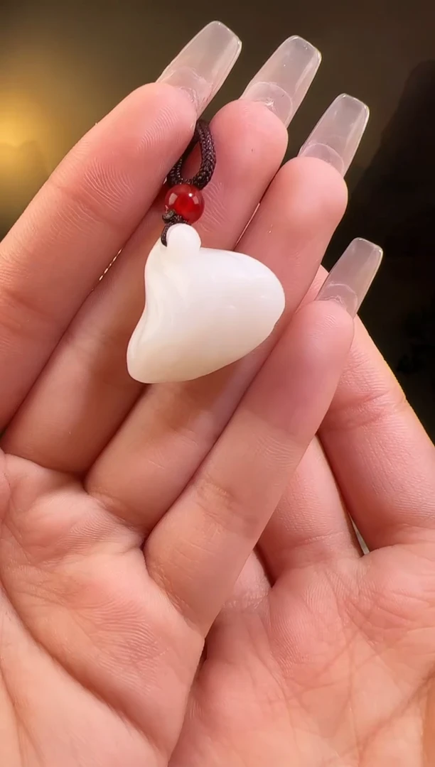 【闪购商品】和田玉颈饰未镶嵌莲蓬p