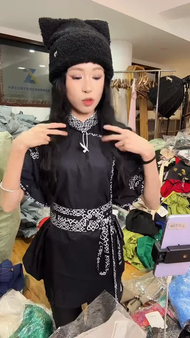 3XL码    135-145斤  半袖