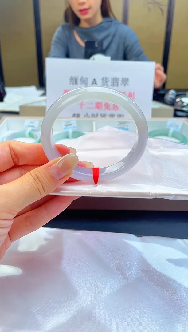 未镶嵌手镯翡翠退货标签需完好-T31