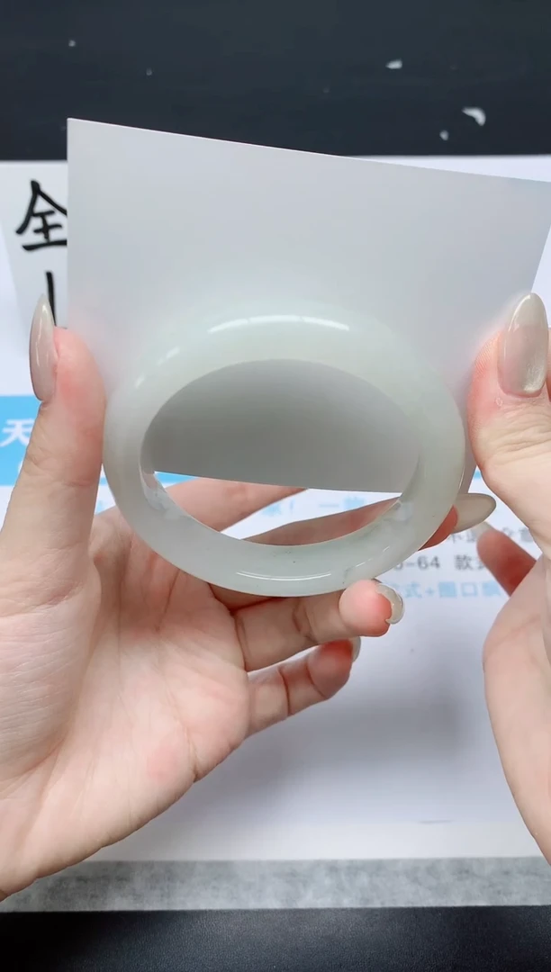 石英质玉手镯未镶嵌K339-56.4