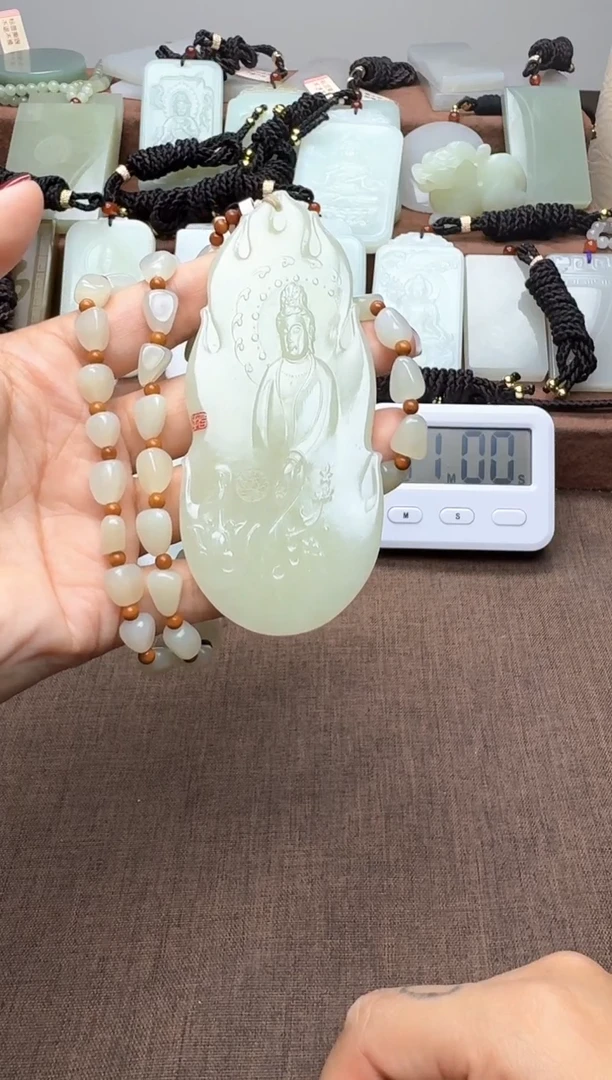 颈饰未镶嵌和田玉1