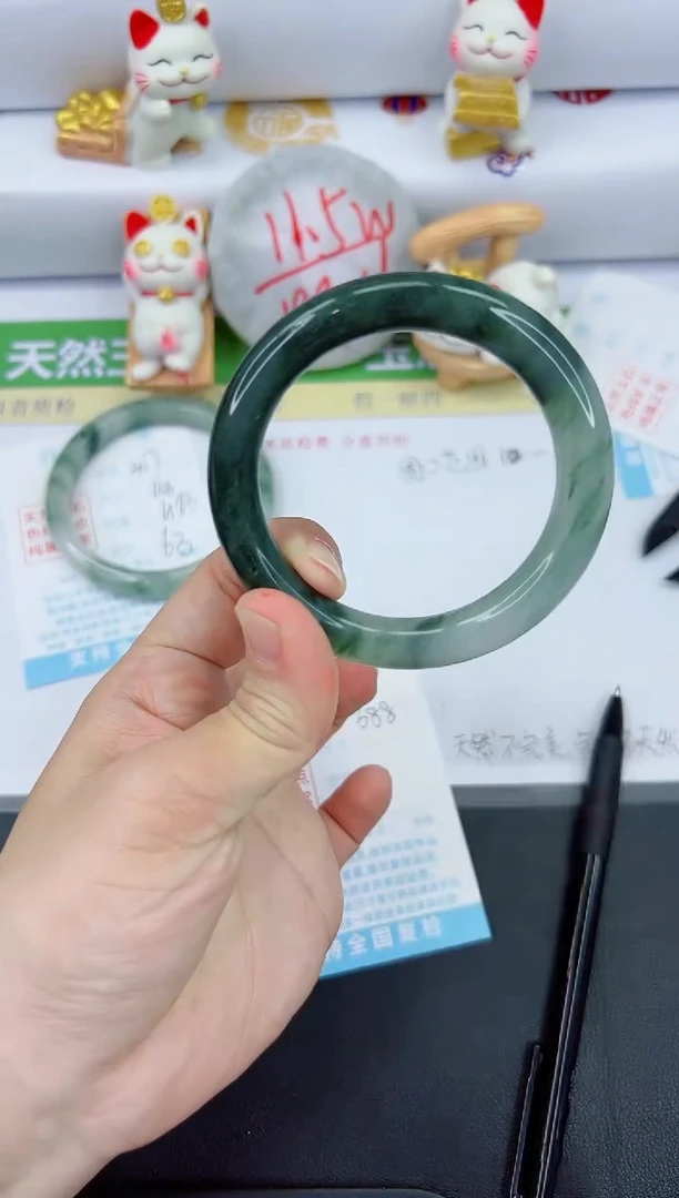 【闪购商品】石英质玉手镯未镶嵌388-57.7