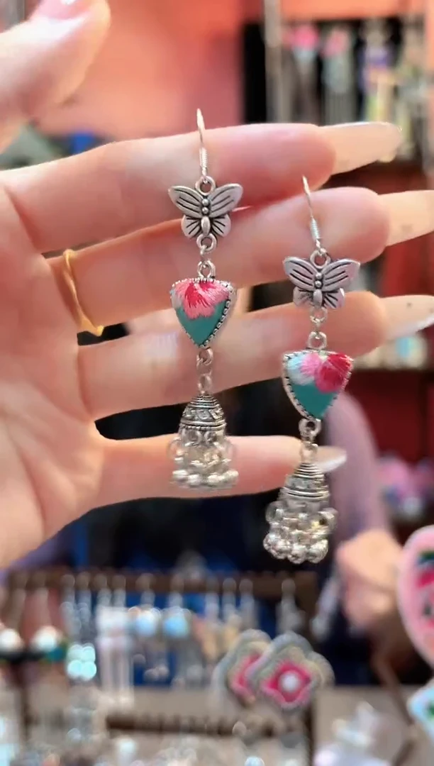 织绣云织谣民族风精美饰品 780