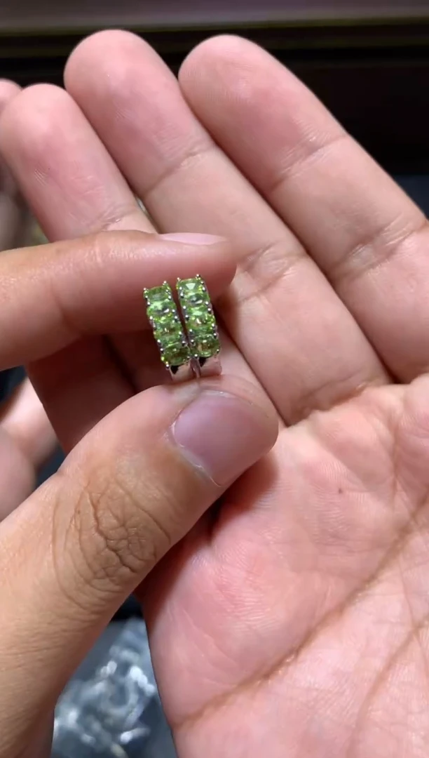 未镶嵌耳饰橄榄石R100【多样性发其一】