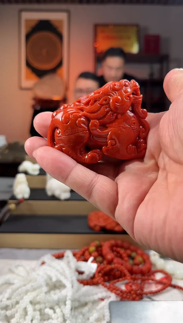 颈饰未镶嵌南红玛瑙吊坠