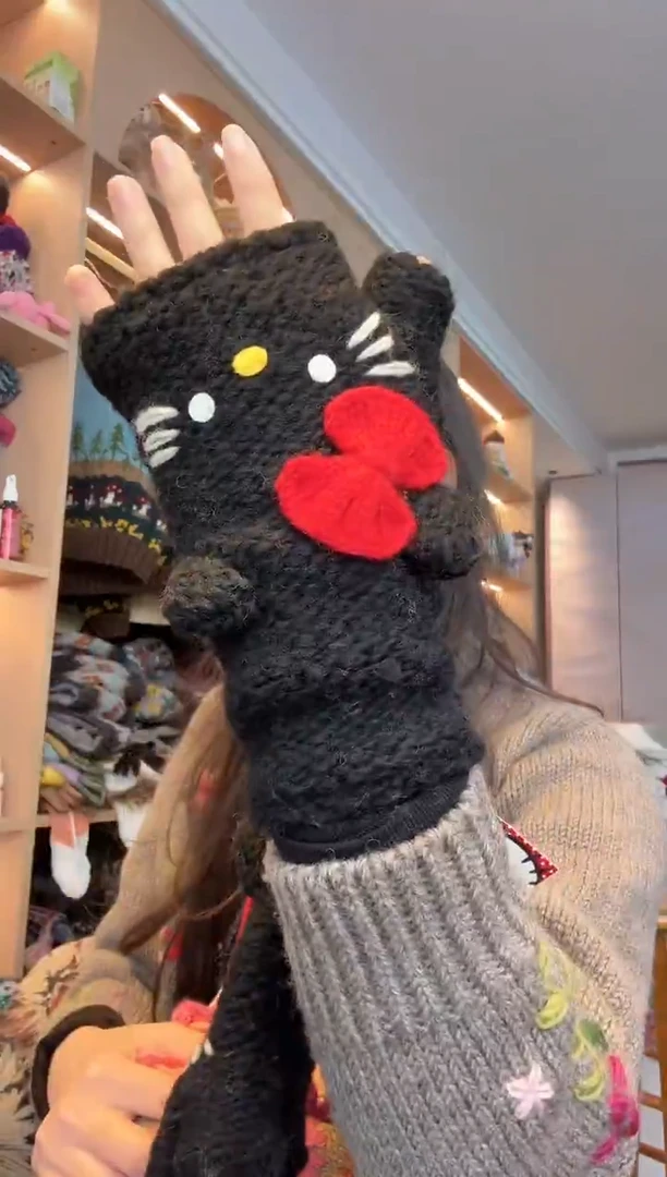 羊毛红色Kitty手套