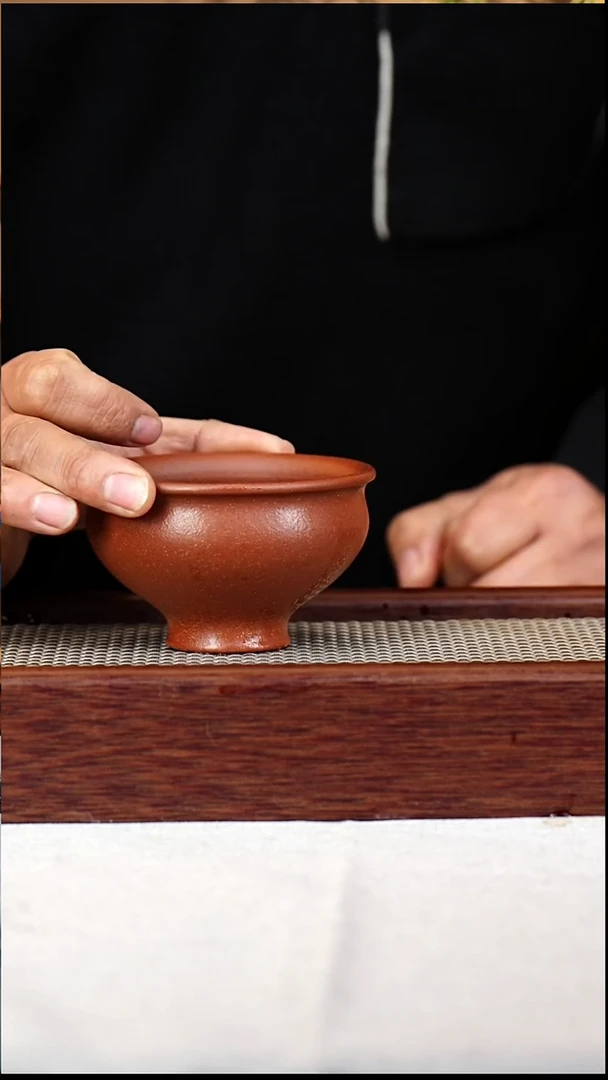 茶杯紫砂红降坡160CC-071