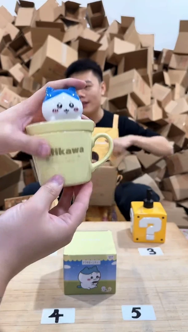 瓷片原盒小八带盖杯