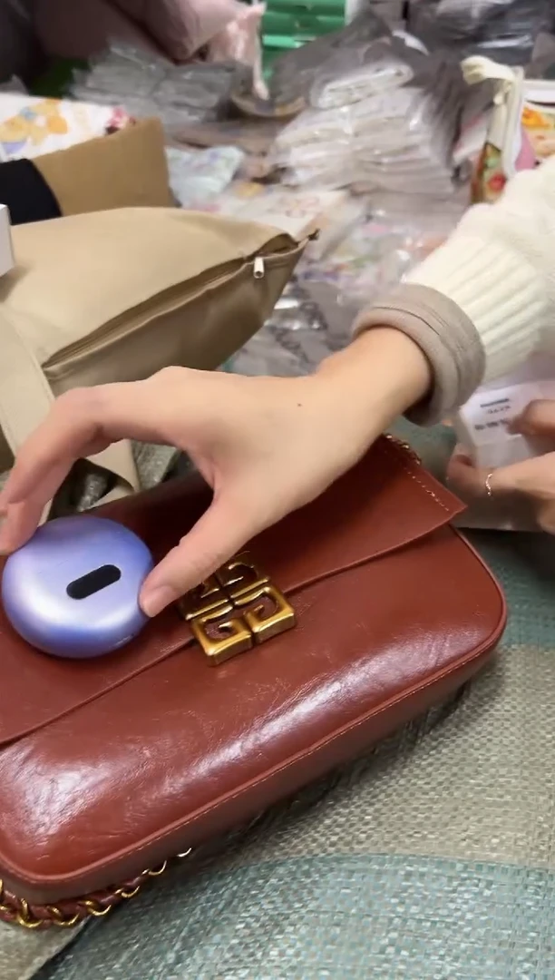 PVC点点小红心 关注主播紫色夹耳耳机